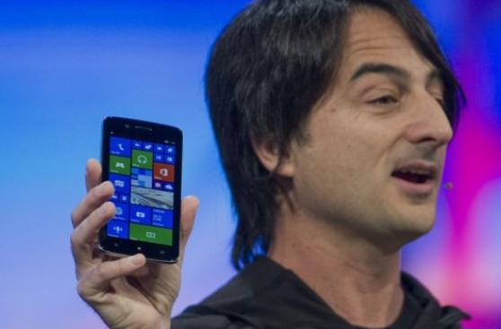 El principal gestor del Windows Phone usa un iPhone