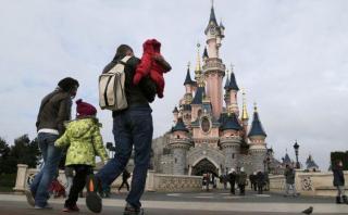 Francia: detienen a hombre armado en hotel de Disneyland París