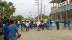 Pobladores de Lobitos protestan por falta de agua potable
