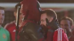 El flamante refuerzo del Manchester United es... ¿Deadpool?