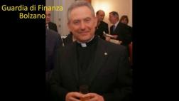 Italia: Arrestan a sacerdote acusado por millonaria estafa