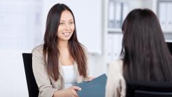 Aumenta tu seguridad durante una entrevista con estos consejos