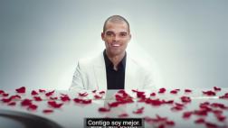 Pepe dejó ver su lado romántico por San Valentín (VIDEO)