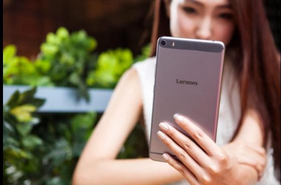 Lenovo apuesta por phablets con la Phab, una ‘tablet-celular’