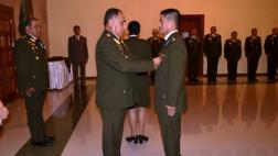 Condecoran a militar herido por senderistas en el Vraem