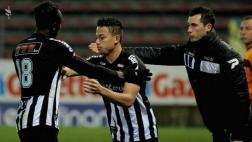 Con Benavente: Charleroi perdió 3-0 contra Standard de Lieja