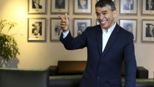Julio Guzmán con un pie en la cornisa, por Fernando Vivas