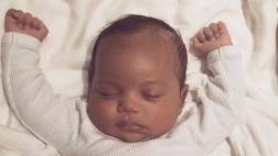 Kim Kardashian revela primera foto de su hijo Saint West