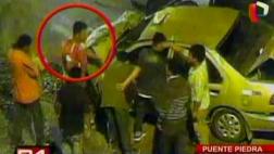 Taxista víctima de triple choque es asaltado por 20 sujetos