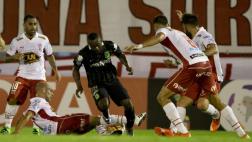Atlético Nacional venció 2-0 a Huracán por la Copa Libertadores