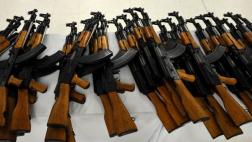 Rusia envía 10.000 kalashnikov a Kabul en pleno proceso de paz