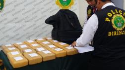 Dos detenidos por hallazgo de más de 100 kilos de droga en auto