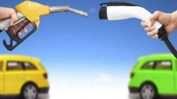 ¿Cómo el auto a gasolina superó al eléctrico y al de vapor?