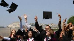 ¿Hay que pasar por la universidad para ser multimillonario?