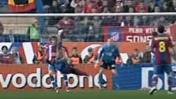 Se cumplen 8 años del último golazo de Ronaldinho en Barcelona