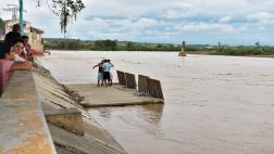Lluvias aumentan el caudal del río Tumbes