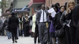 EEUU creó más empleo que el esperado, desempleo baja a 4,7%