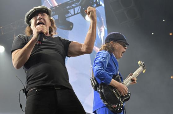 AC/DC: Brian Johnson en riesgo de perder totalmente la audición