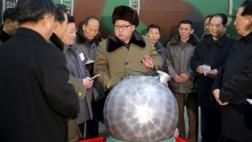 Kim Jong-un muestra supuesta bomba nuclear en miniatura