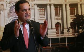 Luis Iberico: “Pagaron el pato César Acuña y Julio Guzmán”