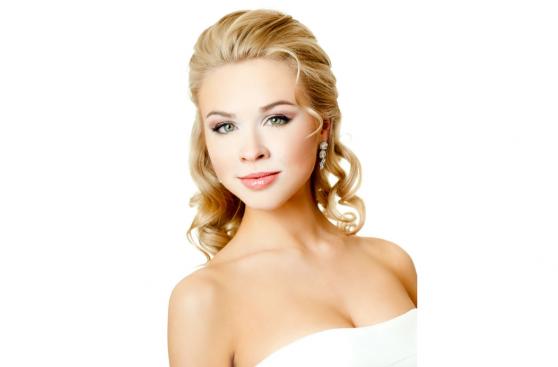 Cinco estilos de maquillaje y peinado para novias