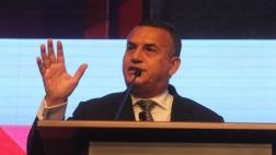Urresti: “Hay quienes ni respiran si el líder no da la orden”
