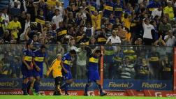 Carlos Tevez le dio la victoria a Boca y la Bombonera 'explotó'