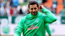 Claudio Pizarro regresó a Bremen y continúa con recuperación
