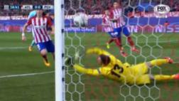 El palo salvó al Atlético ante el PSV en Champions (VIDEO)