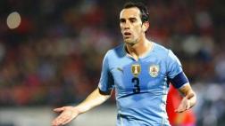Diego Godín será baja en Uruguay por lesión ante Brasil y Perú