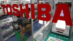 Toshiba advierte que está en riesgo de dejar de operar