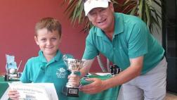 Niño golfista pide perder trofeo para "no quedar como tramposo"