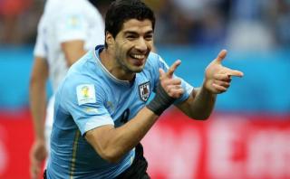 Uruguayos compran 500 boletos al día para vuelta de Luis Suárez