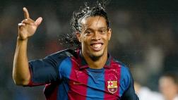 Ronaldinho cumple 36 años y el Barcelona le dedicó este video
