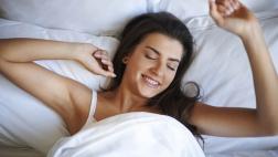 Por qué las mujeres necesitan dormir más que los hombres