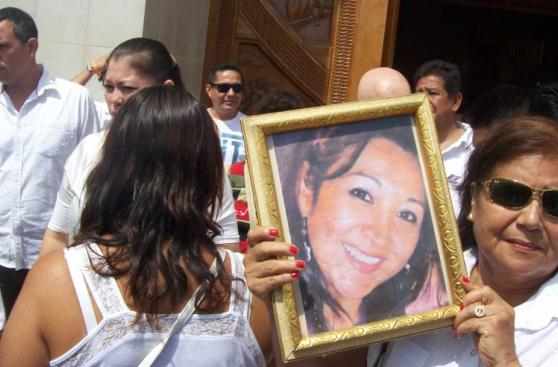 El emotivo homenaje a ucayalina fallecida en Bruselas [FOTOS]