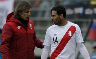 Pizarro contradice a Gareca respecto a su posición en el campo