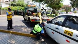 San Isidro: vehículos mal estacionados serán retirados con grúa
