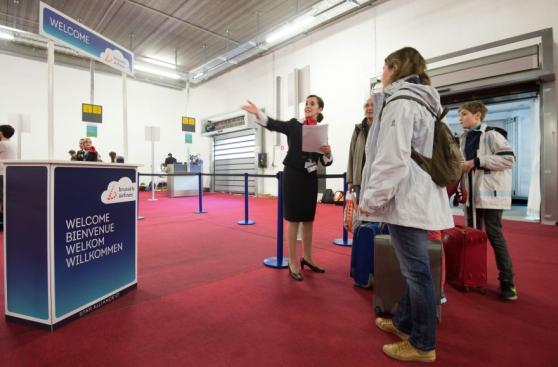 Bruselas: Aeropuerto reabrió con extremas medidas de seguridad