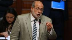 Daniel Abugattás expresa apoyo a PPK y critica a Mendoza