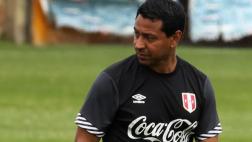 Ñol Solano cerró filas por Claudio Pizarro en la selección