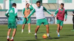 Juan Manuel Vargas volvió a entrenar con el plantel del Betis