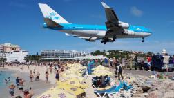 Mira de cerca los peligrosos aterrizajes en Sint Maarten