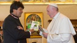 Evo le pide al Papa que tome coca: "Así aguanta toda la vida"