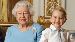 La reina Isabel eterniza sus 90 años junto al príncipe Jorge