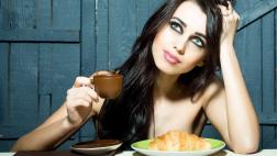 Comer desnudo: la nueva tendencia de los restaurantes nudistas
