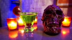 Nueva York: inauguran un bar inspirado en Beetlejuice