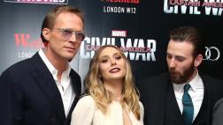 Chris Evans da que hablar con esta mirada a Elizabeth Olsen
