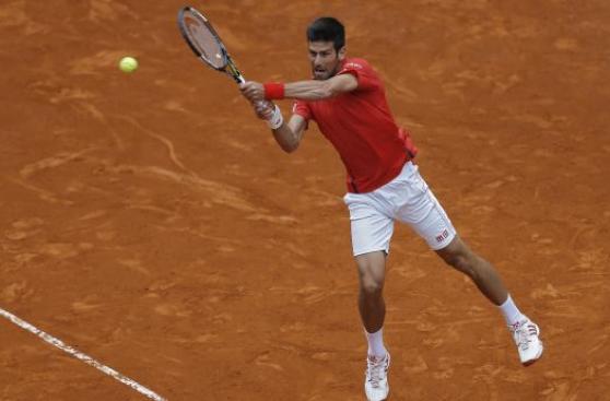 Novak Djokovic mantiene el paso firme en Masters 1000 de Madrid