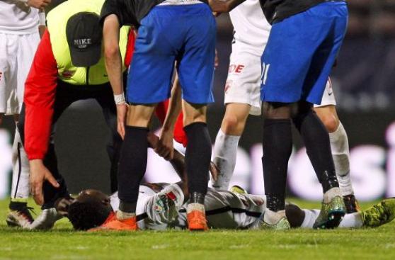 Patrick Ekeng: camerunés murió en pleno partido de liga rumana
